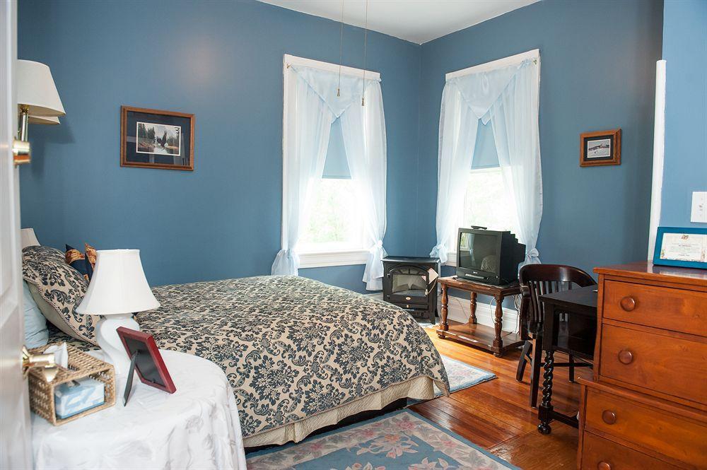 Cedars & Beeches Bed & Breakfast Long Branch Exterior photo